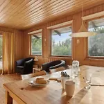 Holiday home Stunning In With Kitchen *