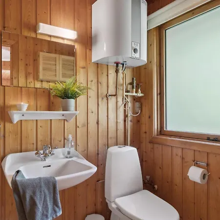 Stunning In With Kitchen