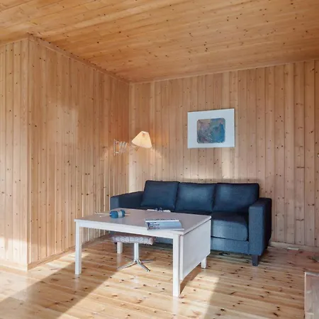 4 Bedroom In *